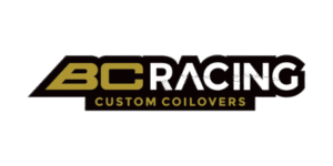 BC Racing logo voor maatwerk coilover systemen in zwart en goud.