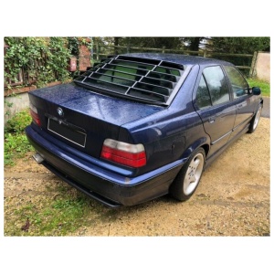 BMW E36 Sedan Fenêtre arrière - plastique ABS