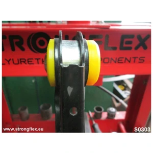 Strongflex BMW E81/E82/E87 Achteras bovenste draagarm buitenste rubber SPORT ZWART – 031591AX