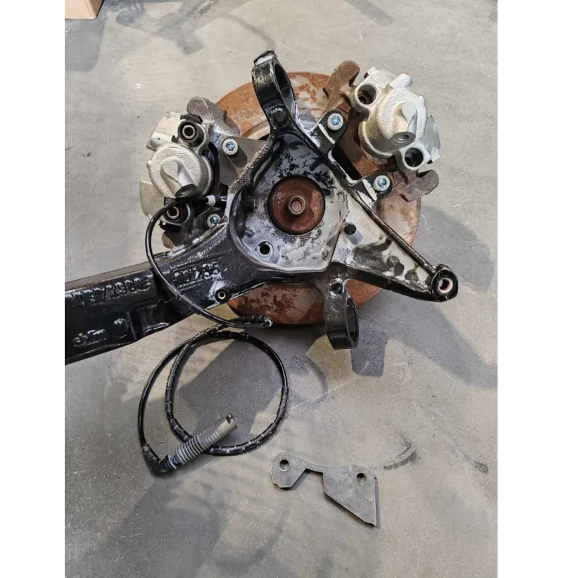 BMW E46 Remklauw Adapter ABS voor Hydraulische Handrem (Inlasmodel) 3 Gelaste adapter voor een tweede remklauw aan de achteras van de BMW E46