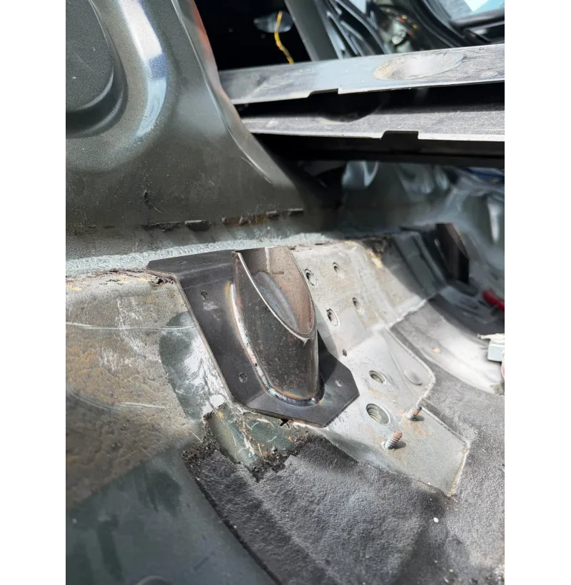 Renfort de plancher E46, berceau arrière côté intérieur BMW Série 3 8 Kit de renfort complet pour le plancher d'une E46 de drift ou de track day