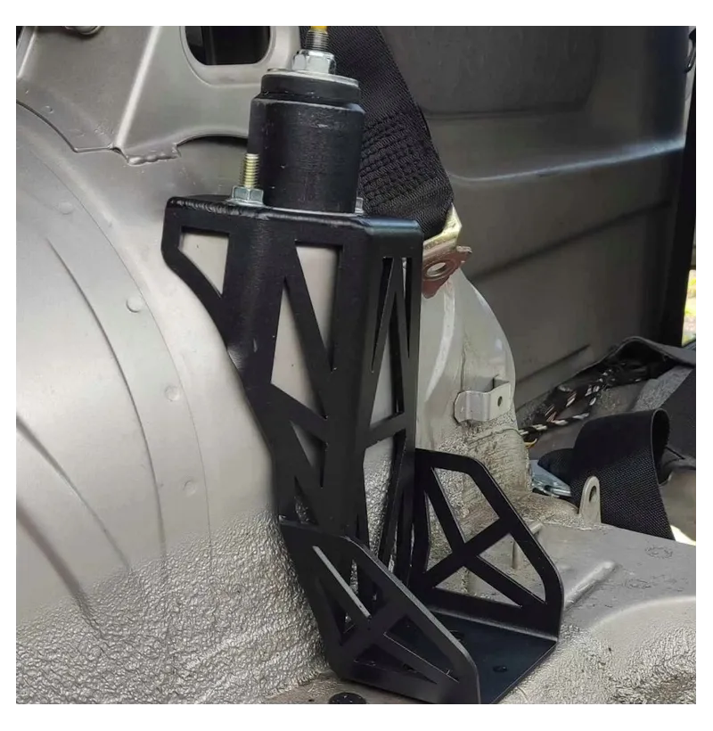 BMW E30 E36 coupelles d'amortisseur rehaussées de 60MM 7 Coupelle d'amortisseur arrière rehaussée montée sur l'amortisseur dans une BMW E36 Compact
