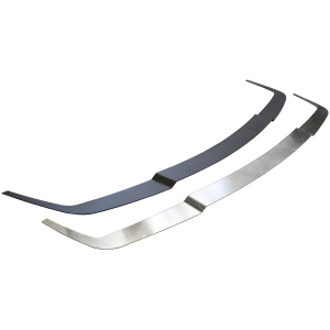 E30 IS splitter van 3 mm aluminium voor de BMW E30 IS-frontspoiler