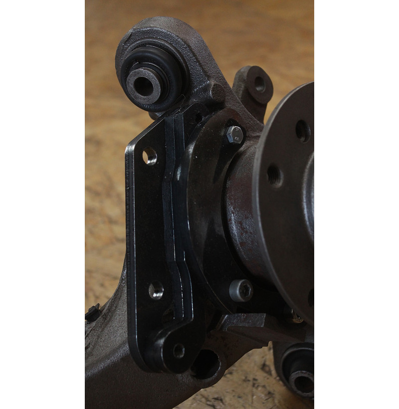 BMW E46 Supports Doubles d'Étriers Modèle à Visser pour Frein à Main Hydraulique 8 Support d'étrier monté sur le bras de suspension d'une E46, à côté du moyeu