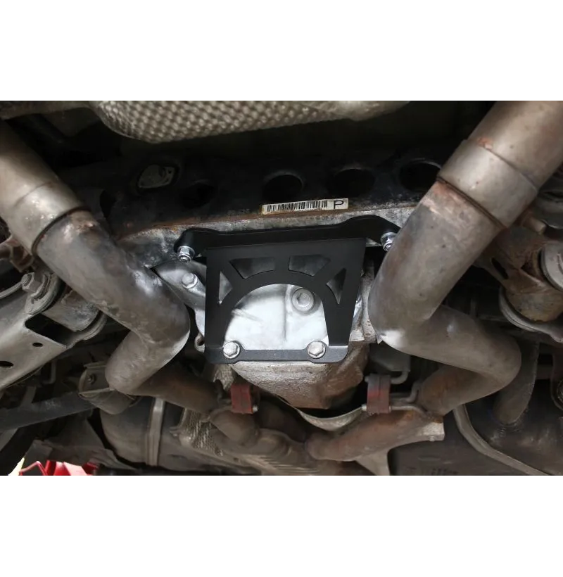 BMW E90 Verstärkung des Differentiallagers 215mm E91 E92 E93 4 Gemonteerde stalen plaat tussen differentieel en subframe, gezien van onderen