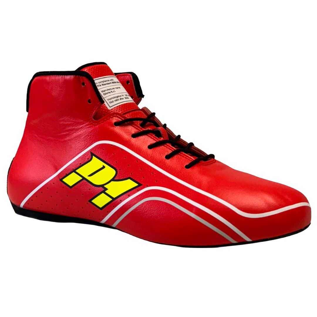P1 Superlight FIA racing shoes 3 Rode P1 raceschoen Superlight met dunne veters en ruitprofiel in de zool