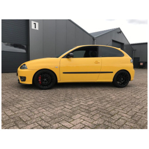 Big brake kit Ibiza 6L van V-Maxx met 330 mm remschijven en 4-zuiger remklauwen