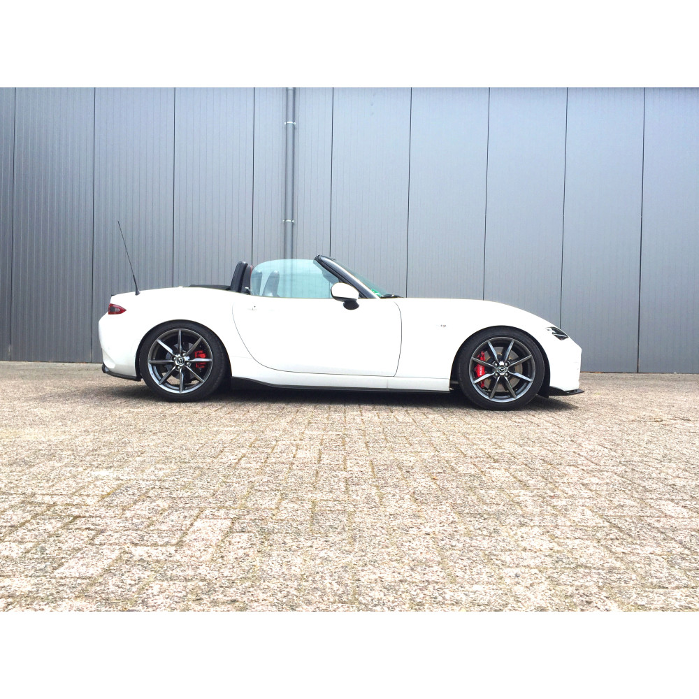 Mazda MX-5 ND / RF V-Maxx Big Brake Kit 330 mm 4-zuiger 2 V-Maxx remset gemonteerd op een Mazda MX-5 ND