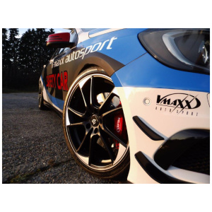 Big brake kit W176 van V-Maxx met 330 mm remschijven en 4-zuiger remklauwen