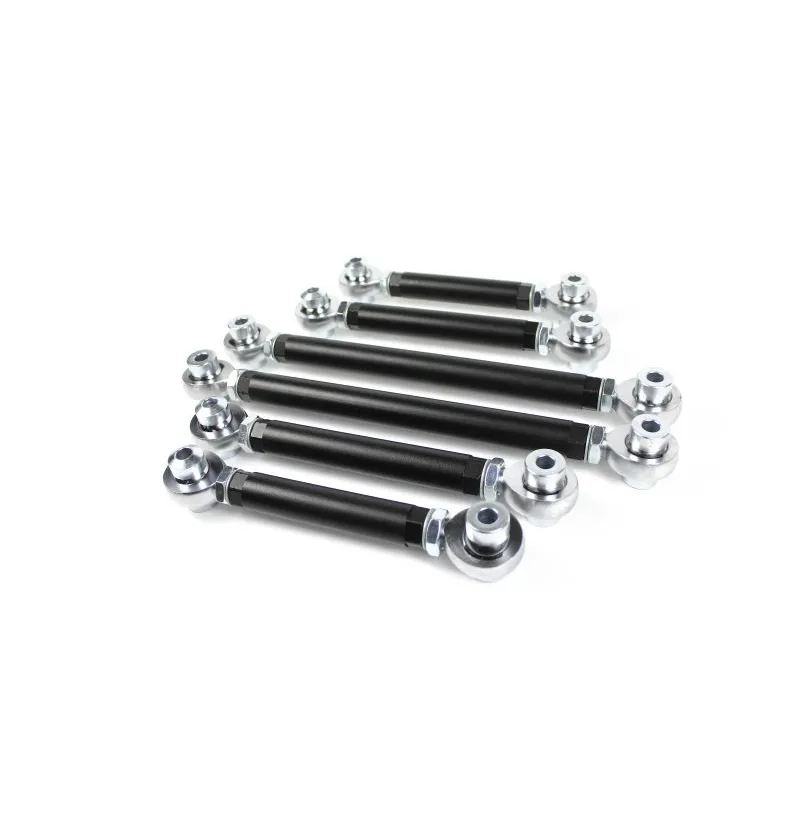 Adjustable control arms BMW E90 E92 E82 E87 E88 Camber arms 3 Zes camber arms voor de achteras van de BMW E92 en E88, schuin aanzicht